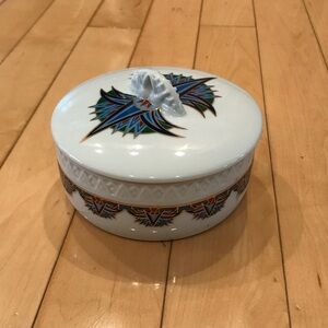 Elizabeth Arden Treasures of the Pharaohs Trinket Box w lid